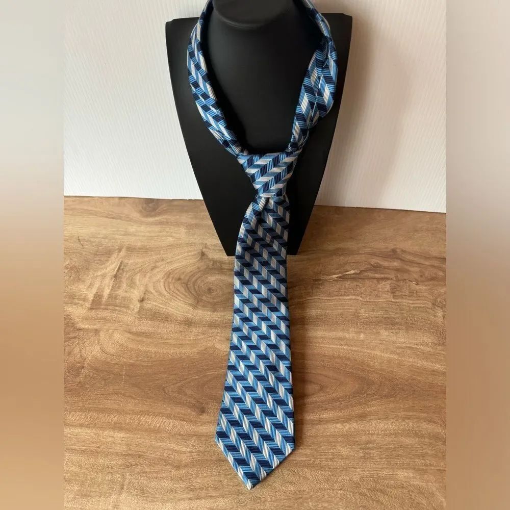 Lauren Ralph Lauren Blue White Geometric Men's Silk Neck Tie Handmade Vintage